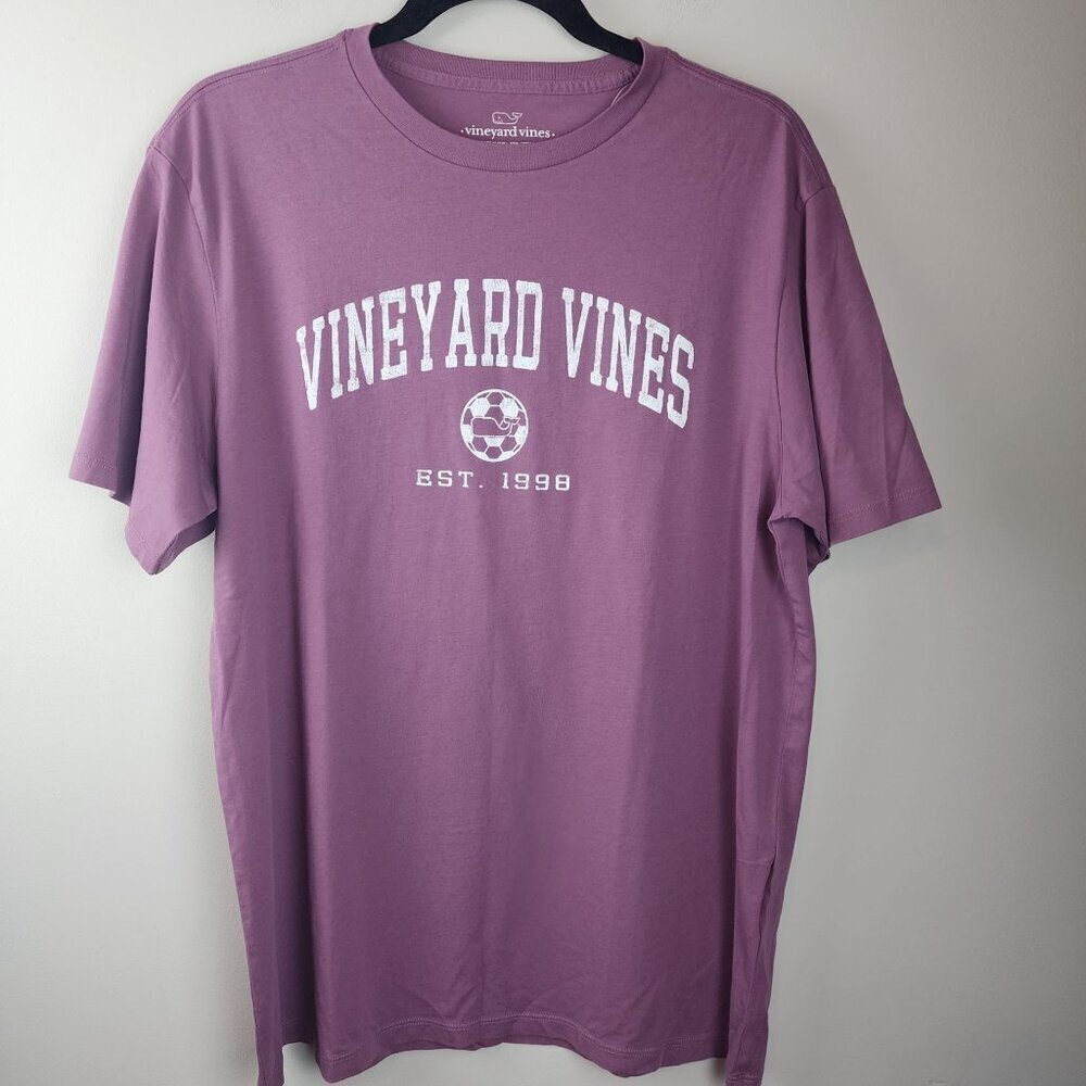 New Vineyard Vines sz M Short Sleeve Heritage Soccer Tee graphic  T shirt